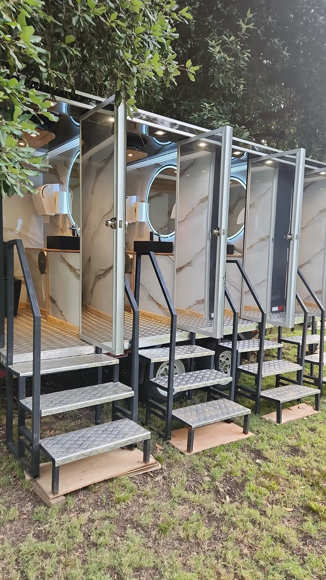 Baños VIP SANICAM